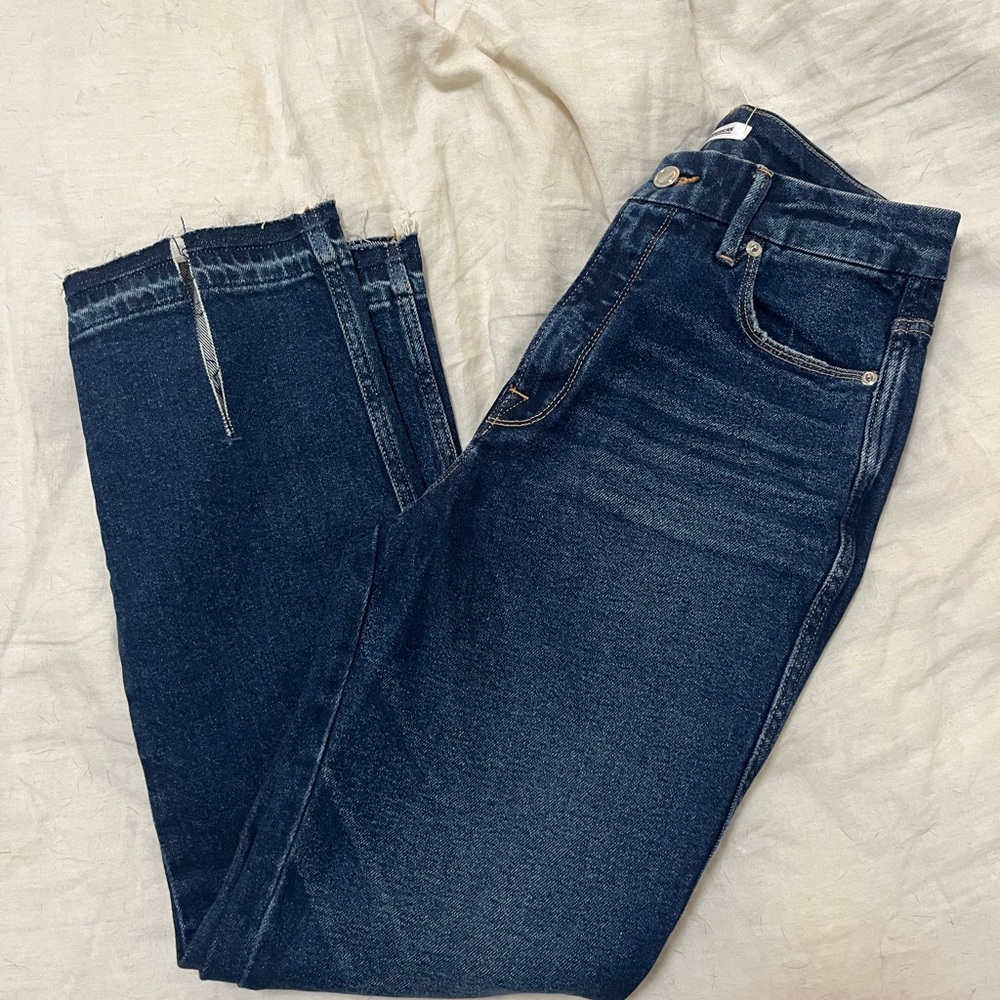 Good American - Good Curve front slit denim (size 8/29)